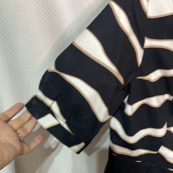 Kenneth Cole Reaction 10 puff short sleeve animal print black white jacket euc - Picture 4 of 13